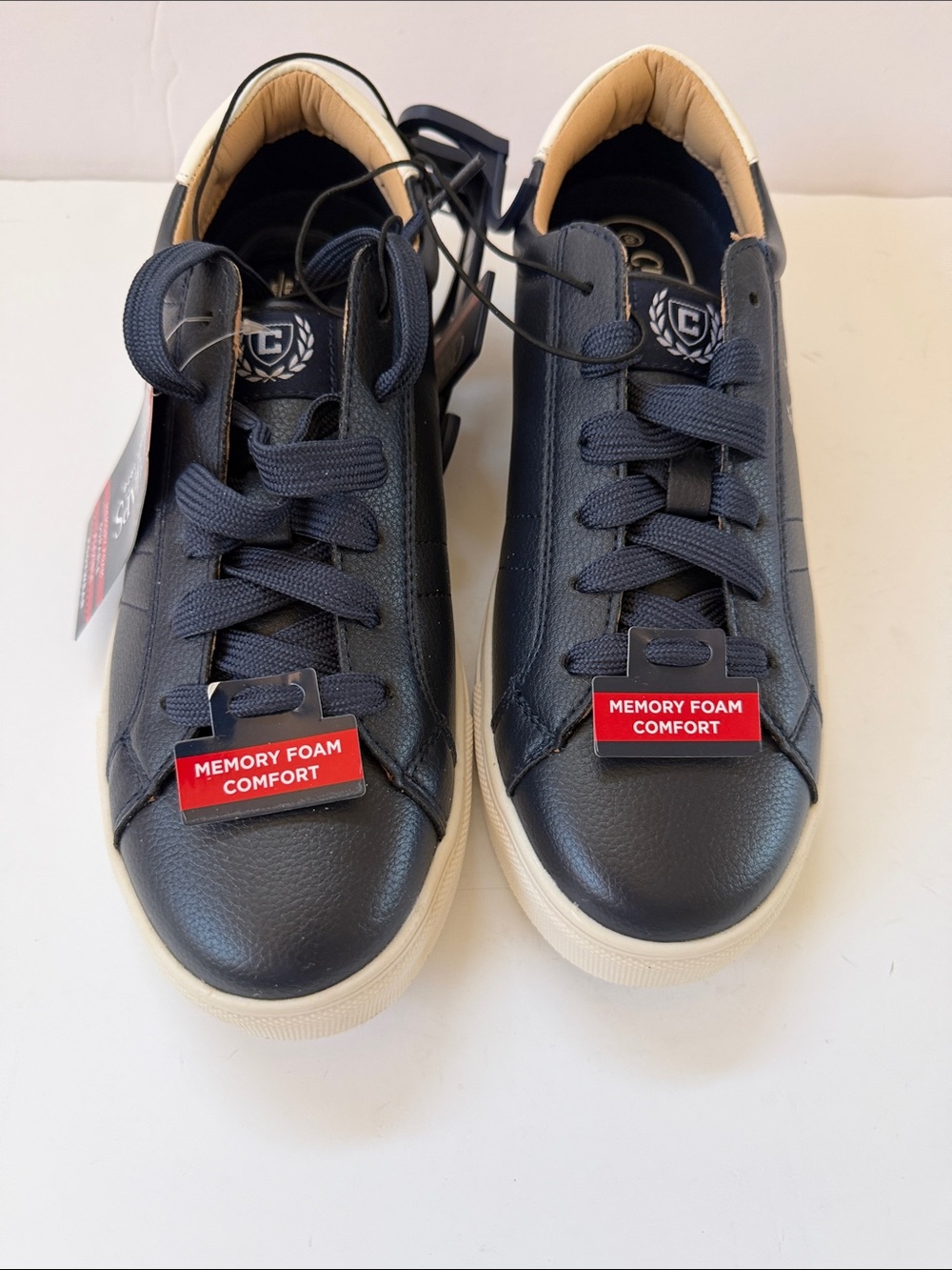 New Men’s Chaps Sneakers